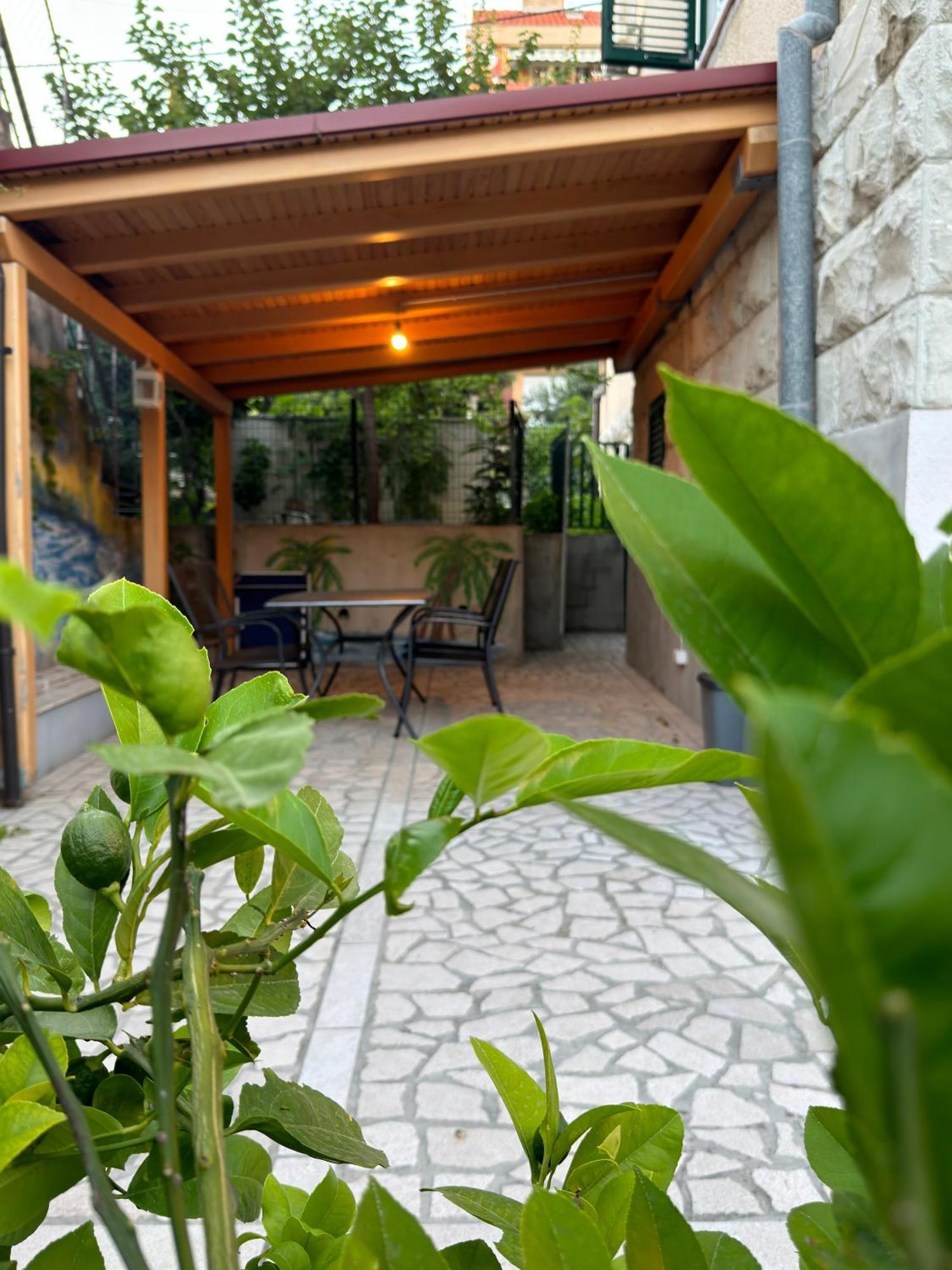 Ferienwohnung Valentinas Garden Split Exterior foto